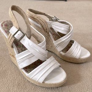 White Wedges size 7.5